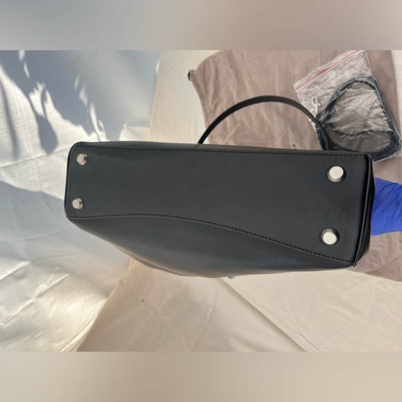 Balenciaga RODEO HANDBAG SMALL IN BLACK - Picture 8 of 12